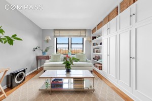 featured image of 414 Elmwood Ave #6H
