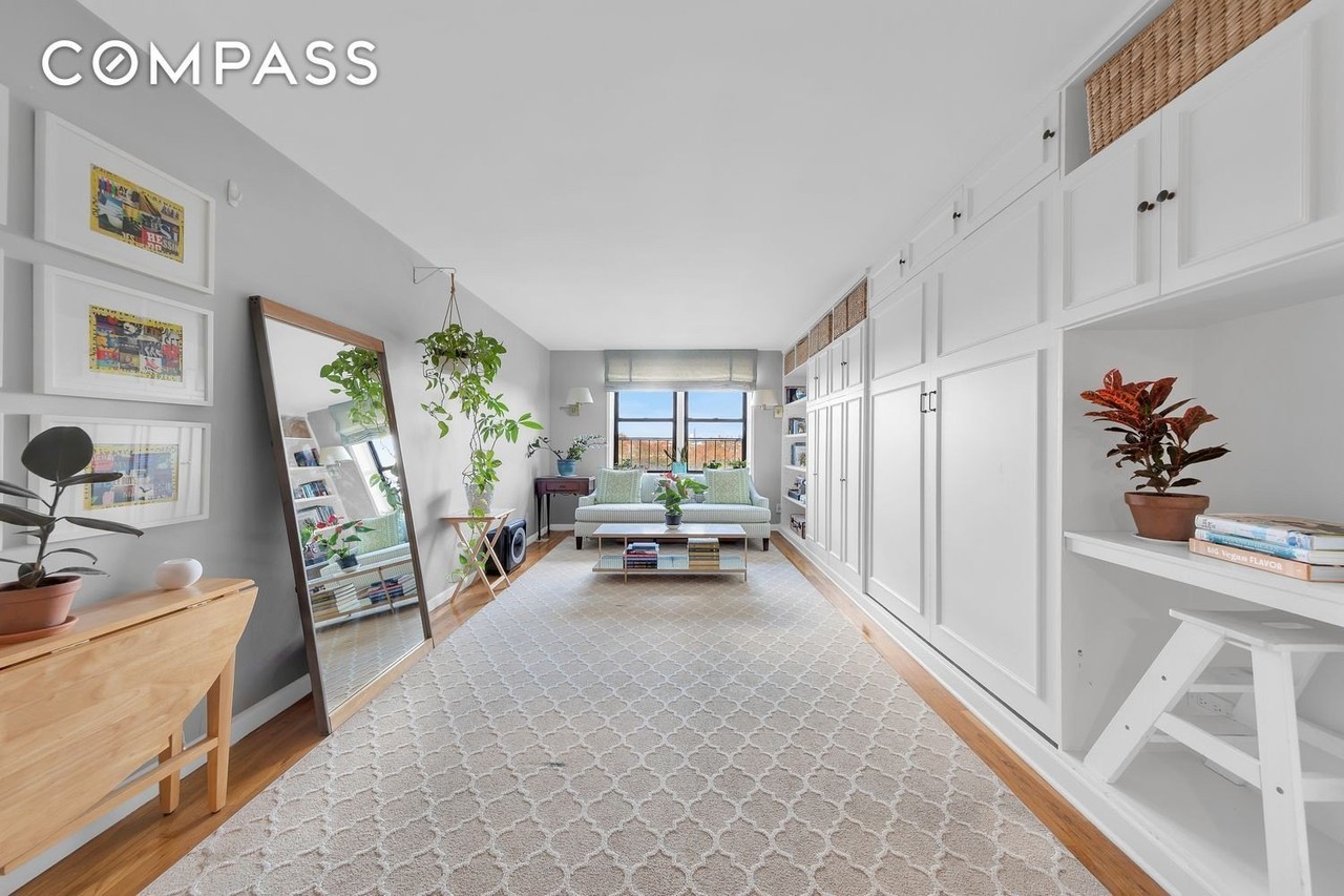 414 Elmwood Ave #6H - Photo 2 of 6