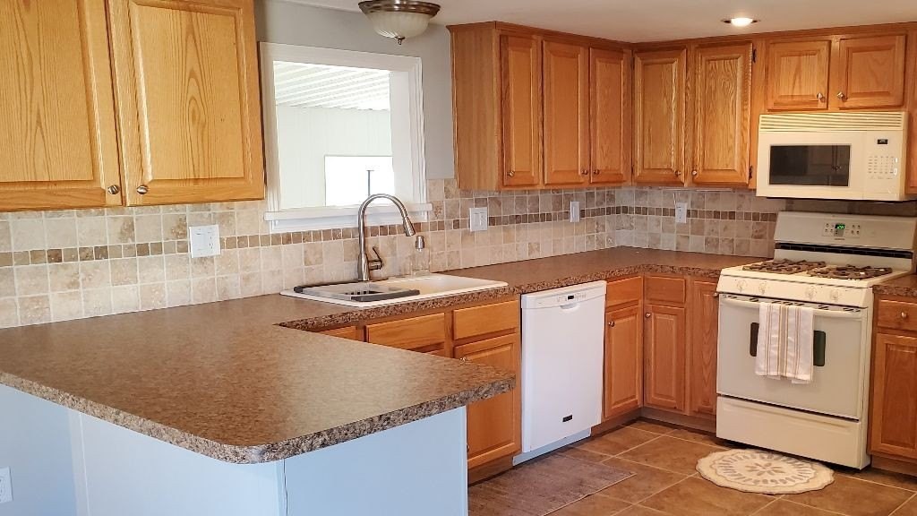 3300 E Broadway Rd #191 - Photo 4 of 35