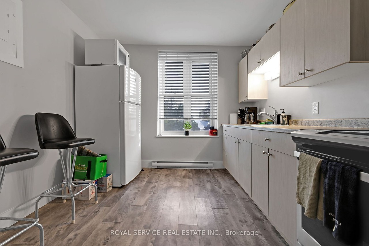 8 Wellington Street #3 - Photo 4 of 8