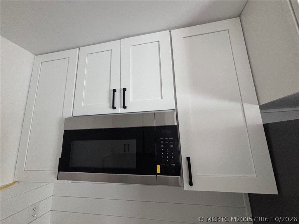 1825 Ne Dixie Hwy #2 - Photo 5 of 19