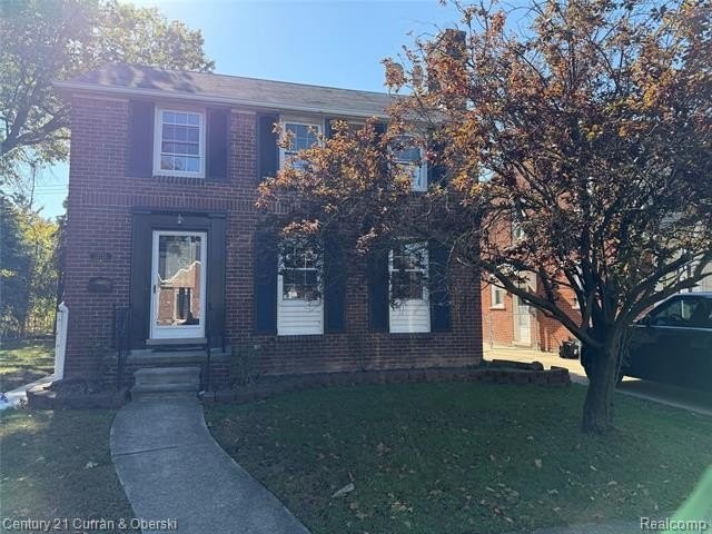 22725 Sheridan St - Photo 2 of 20