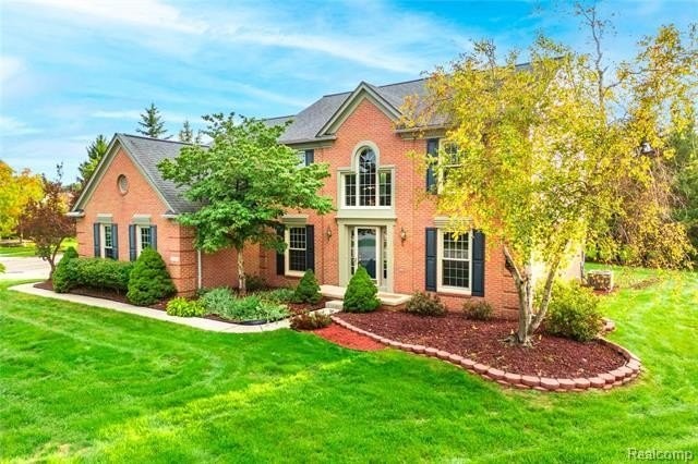 46740 Club Ct - Photo 2 of 50