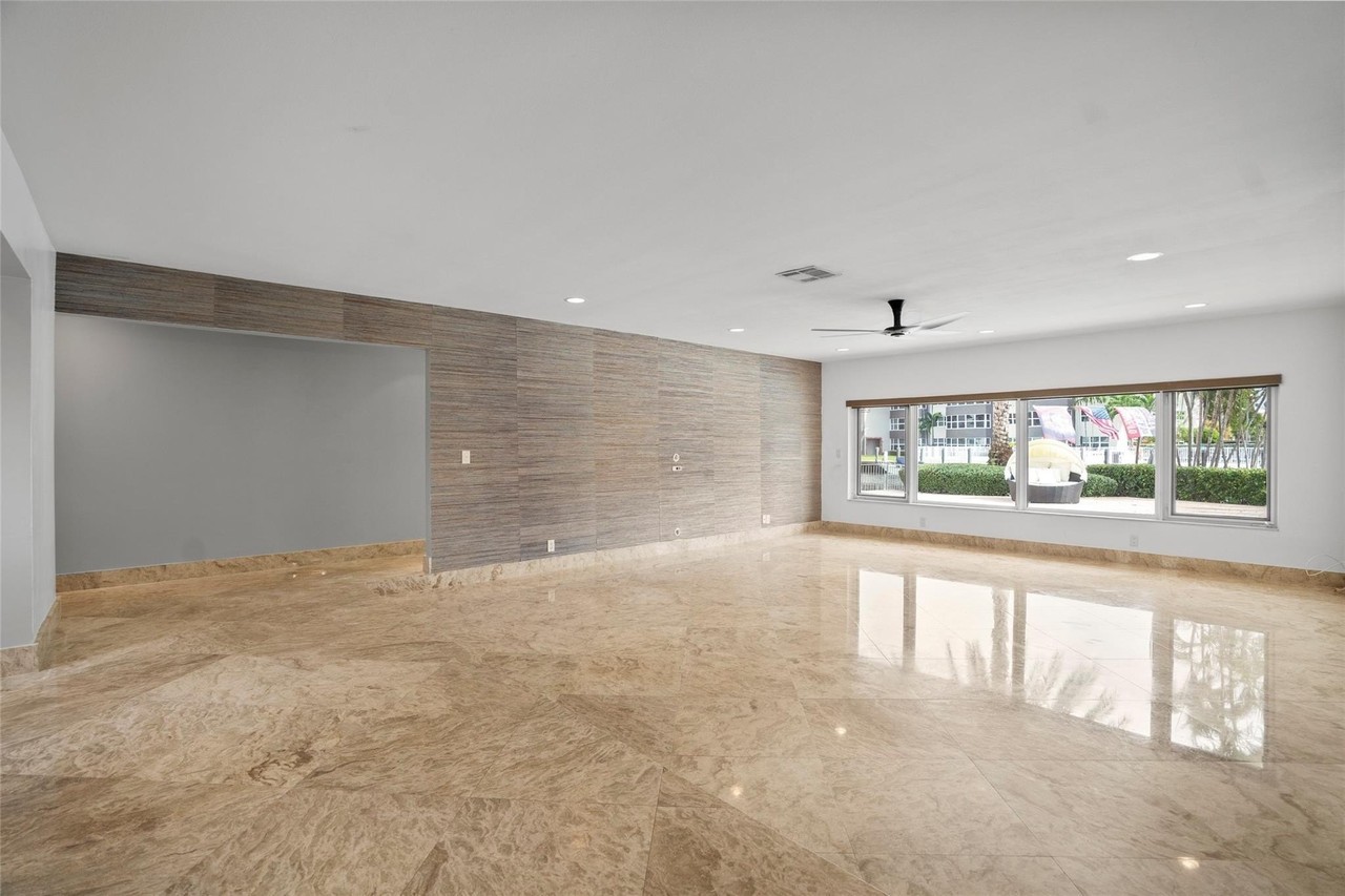 5200 Ne 31st Ave - Photo 3 of 50