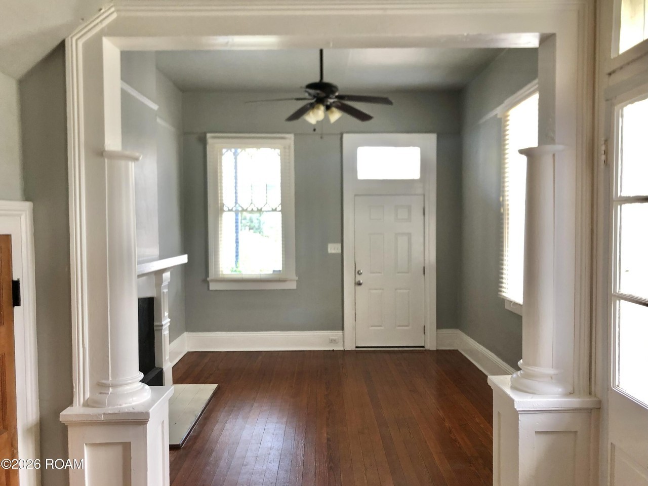 903 Jackson Ave - Photo 6 of 28
