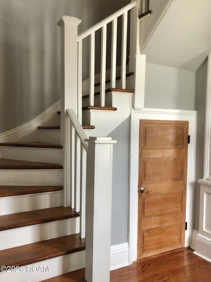 903 Jackson Ave - Photo 7 of 28