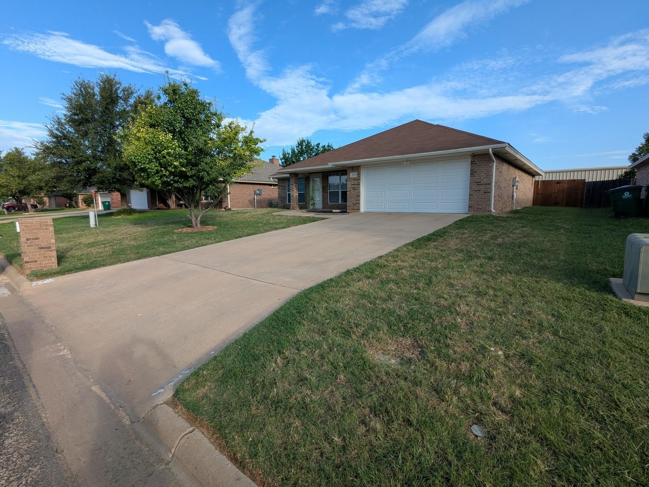 3926 W Beauregard Ave - Photo 3 of 17