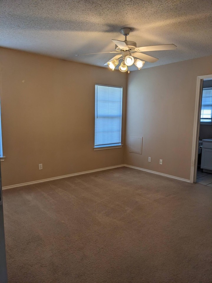 3926 W Beauregard Ave - Photo 7 of 17