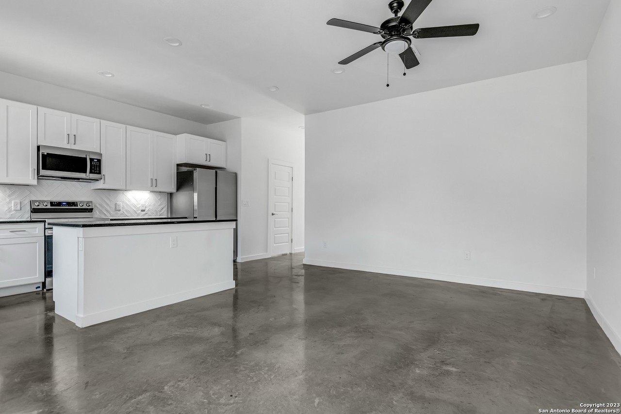 903 Piedmont Ave - Photo 6 of 29