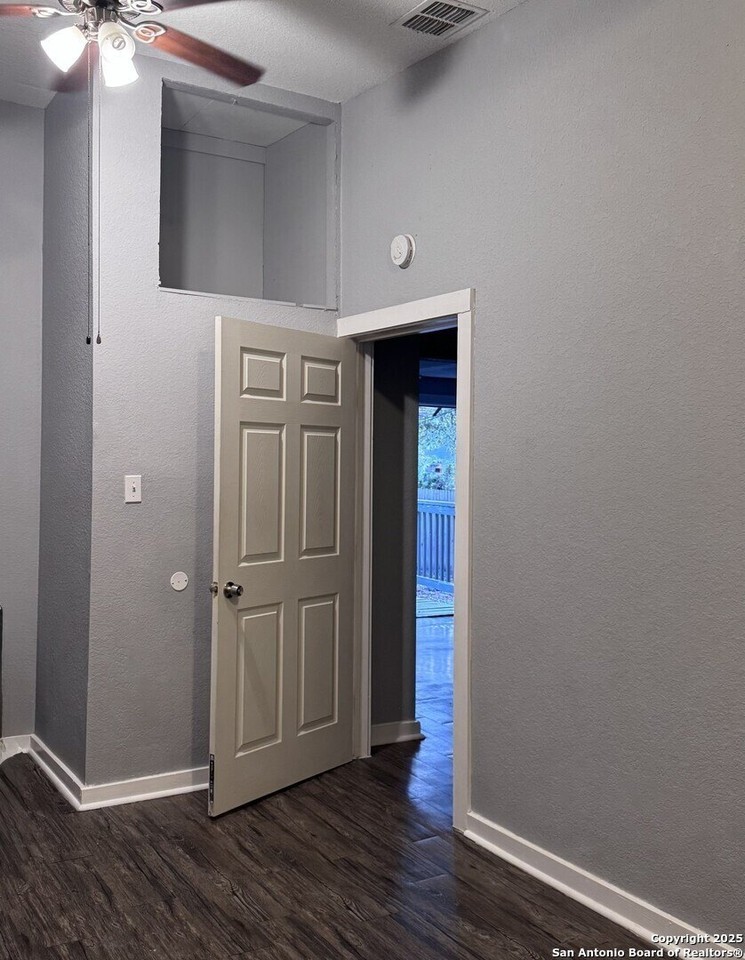 248 Clifford Ct #102 - Photo 7 of 15