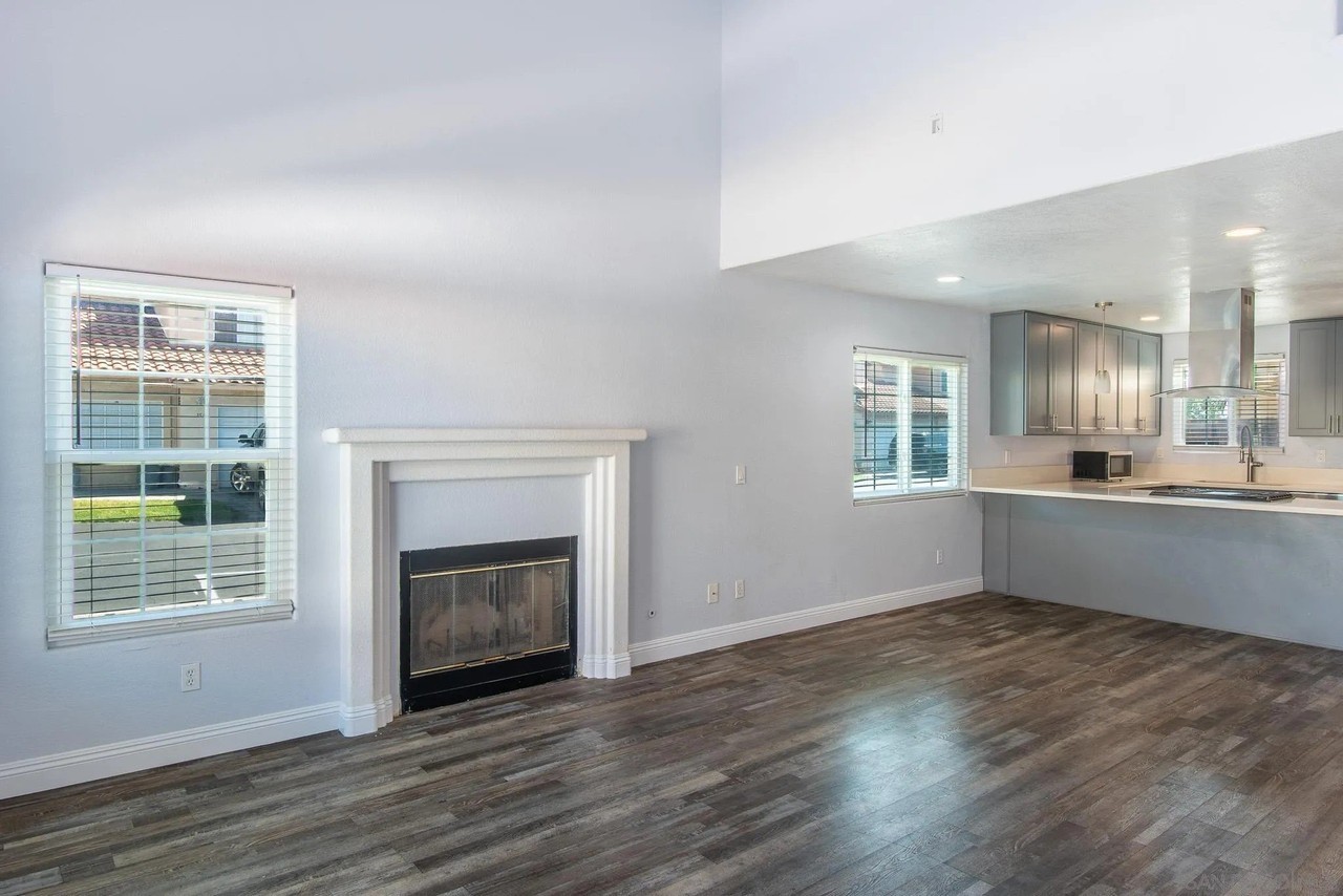 1560 Avenida Rosa - Photo 3 of 25