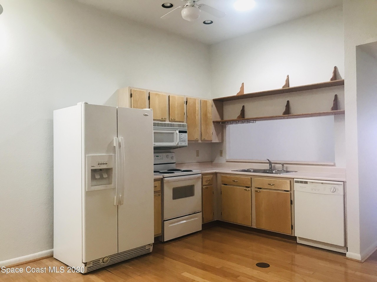 752 S Orlando Ave #310 - Photo 6 of 16