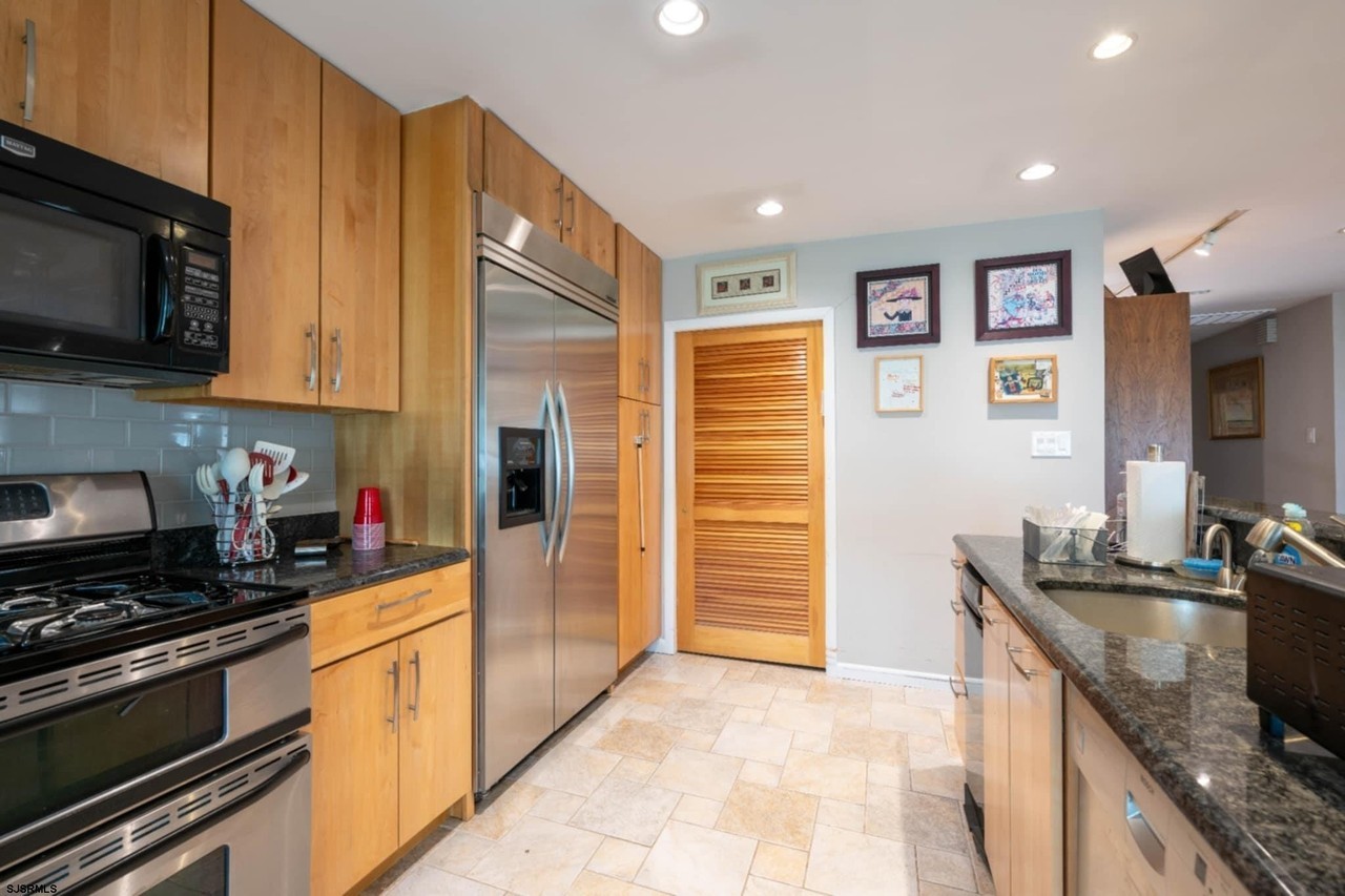 9 E Gilmar Cir - Photo 4 of 19