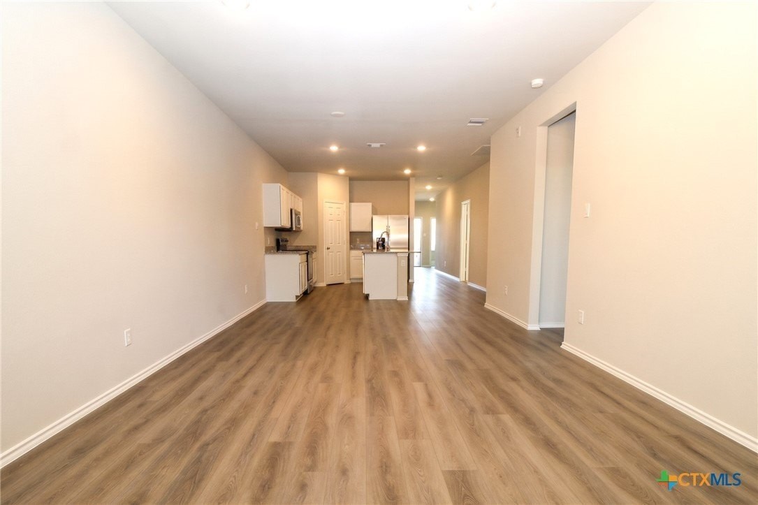 1104 Ribeye Rd #B - Photo 3 of 10