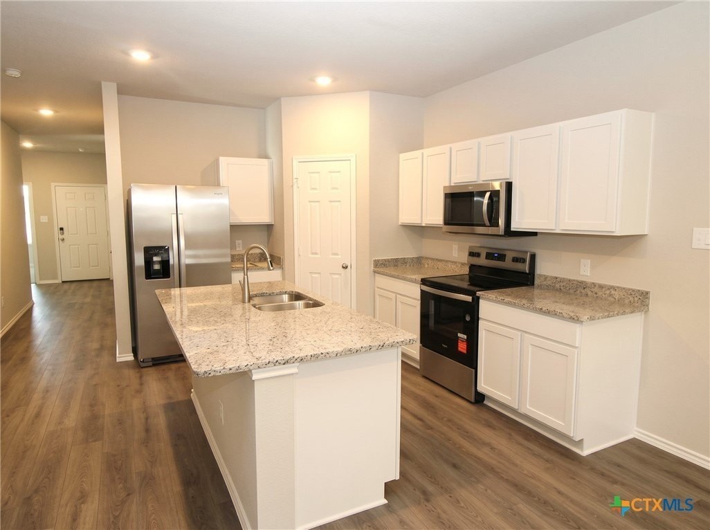 1104 Ribeye Rd #B - Photo 4 of 10