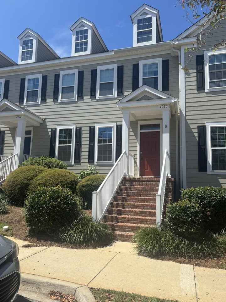 4020 Colleton Ct - Photo 2 of 34