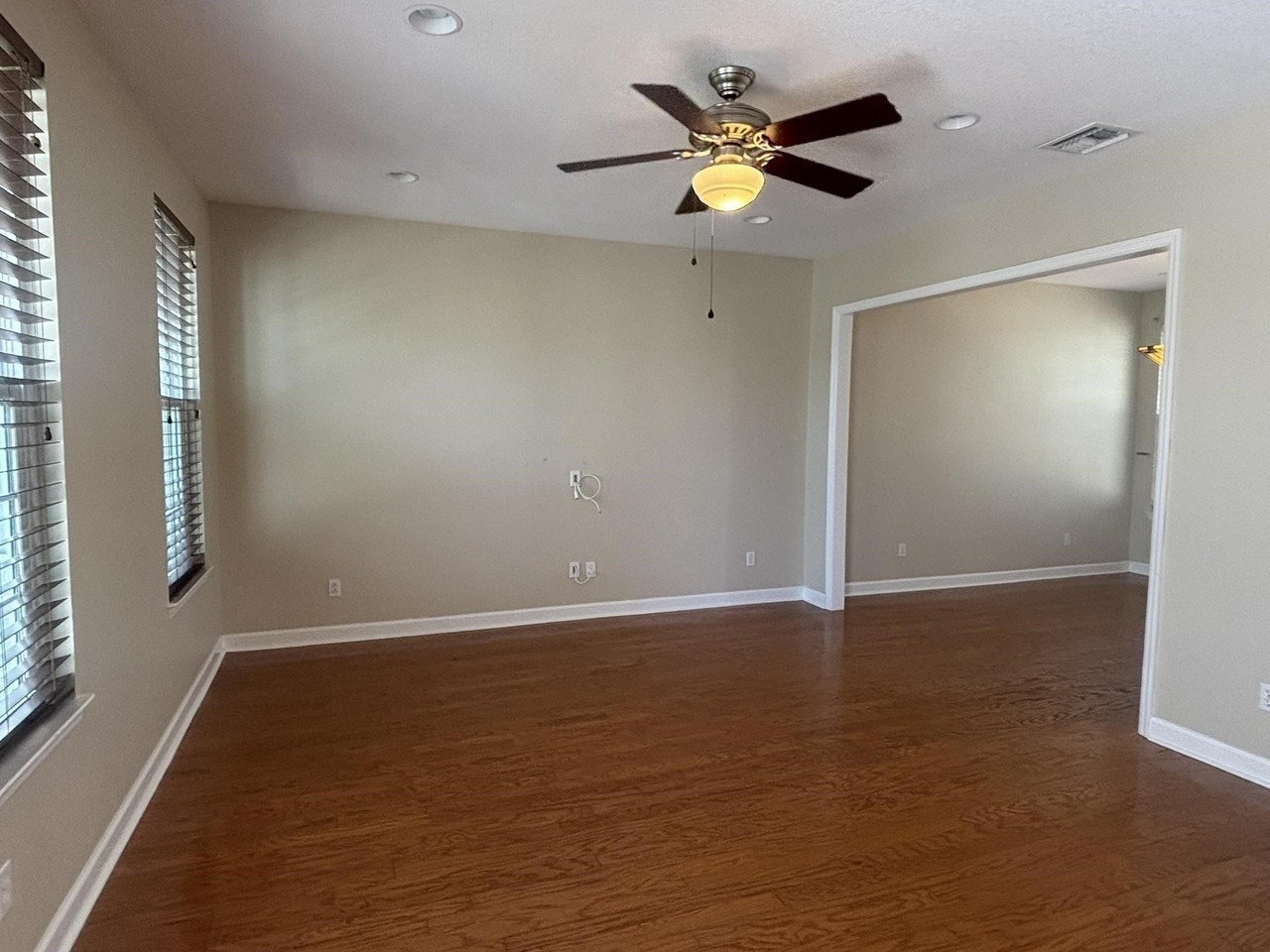 4020 Colleton Ct - Photo 4 of 34