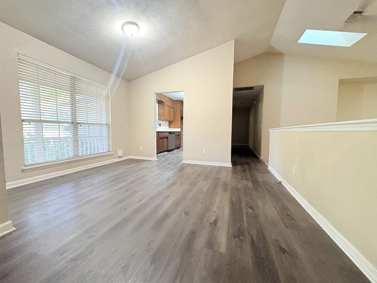 2226 Tanglewood Ter - Photo 4 of 16