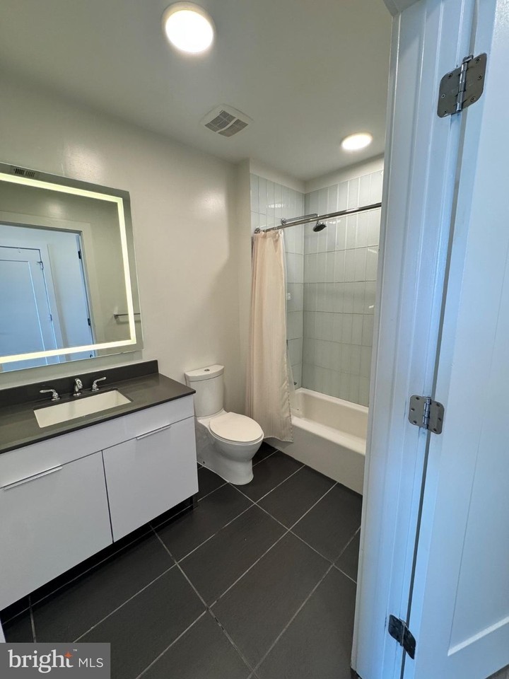 11550 Rockville Pike #1627 - Photo 6 of 8