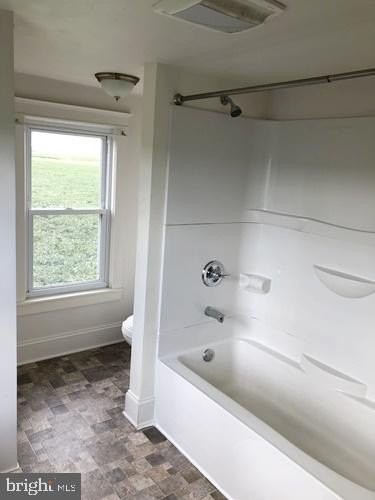 1768 Winters Rd - Photo 6 of 10