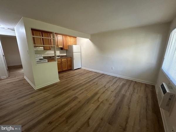 47 E Main St #E - Photo 3 of 6