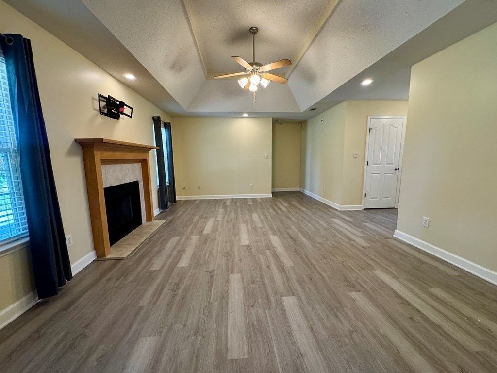 3863 Heather Way - Photo 4 of 17