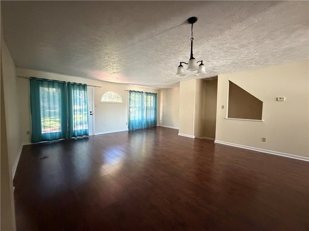 475 Cherryhill Dr - Photo 7 of 28