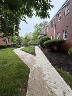 840 Thorn St #43 - Photo 3 of 32