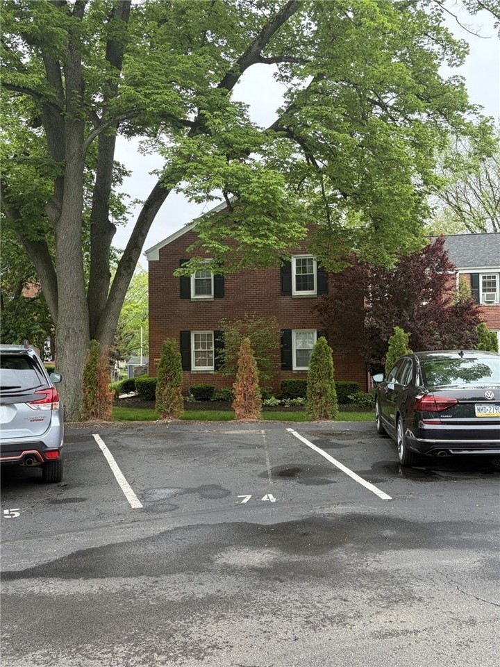 840 Thorn St #43 - Photo 4 of 32