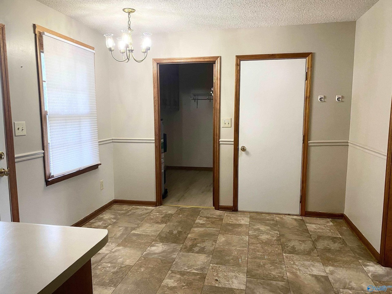114 Jane Dr - Photo 5 of 15