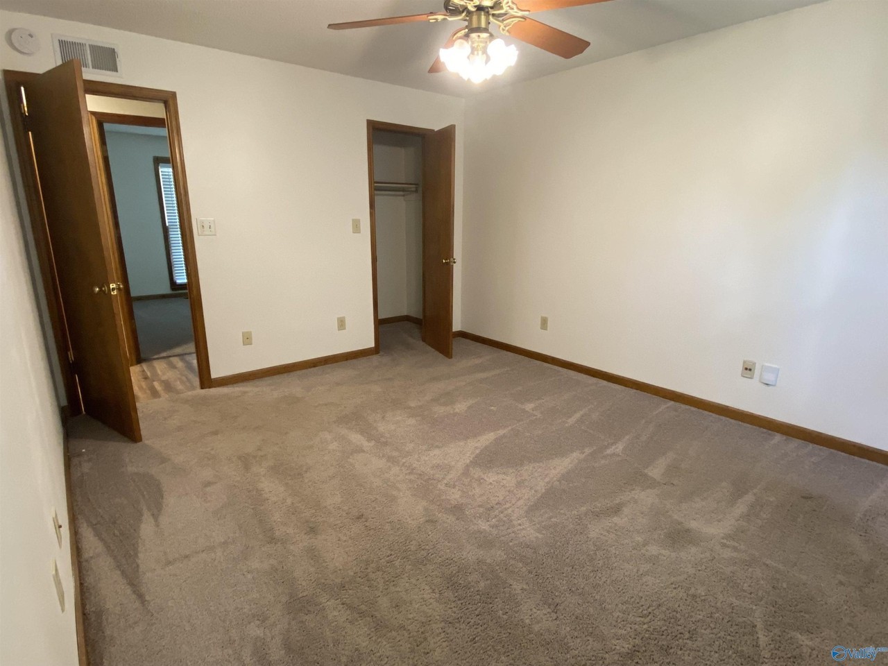 114 Jane Dr - Photo 6 of 15