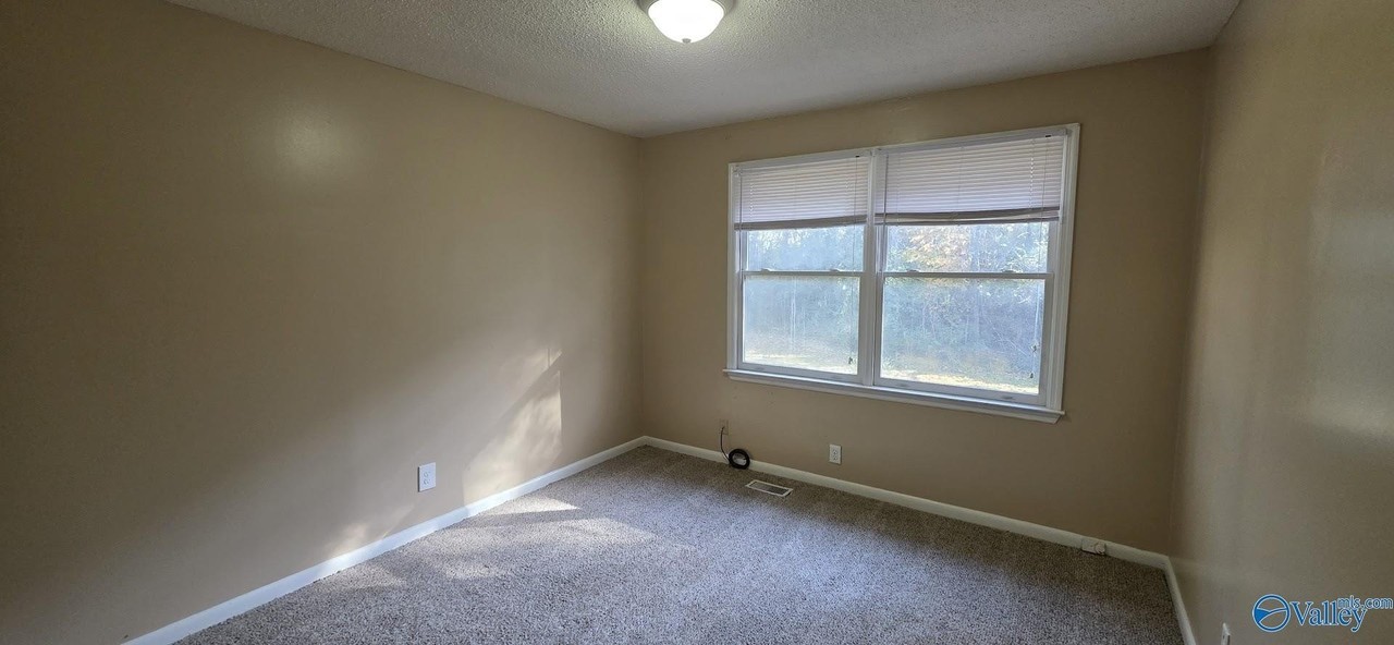 2108 Hill St Nw #2 - Photo 3 of 11