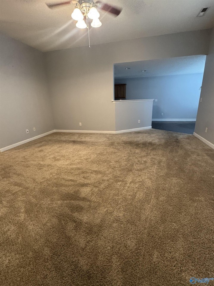 113 Vancouver Rd - Photo 3 of 11