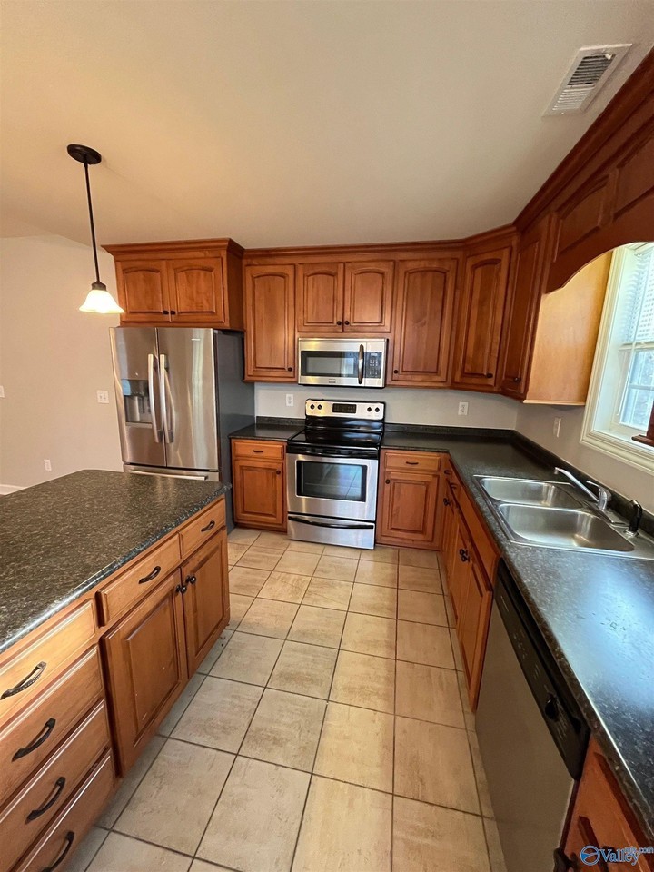 117 Hubert Rd - Photo 4 of 14