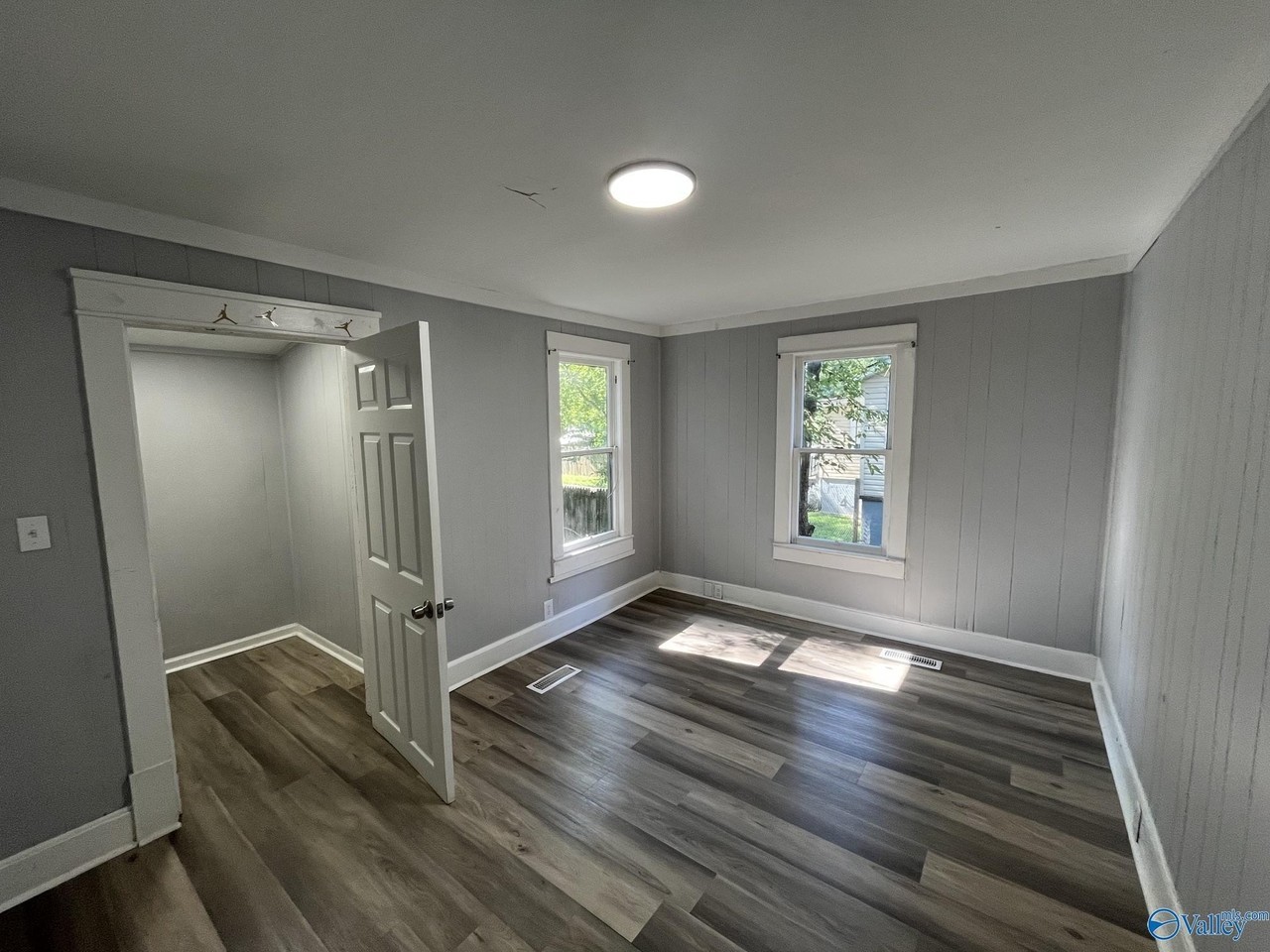 109 5th Ave Nw - Photo 6 of 10