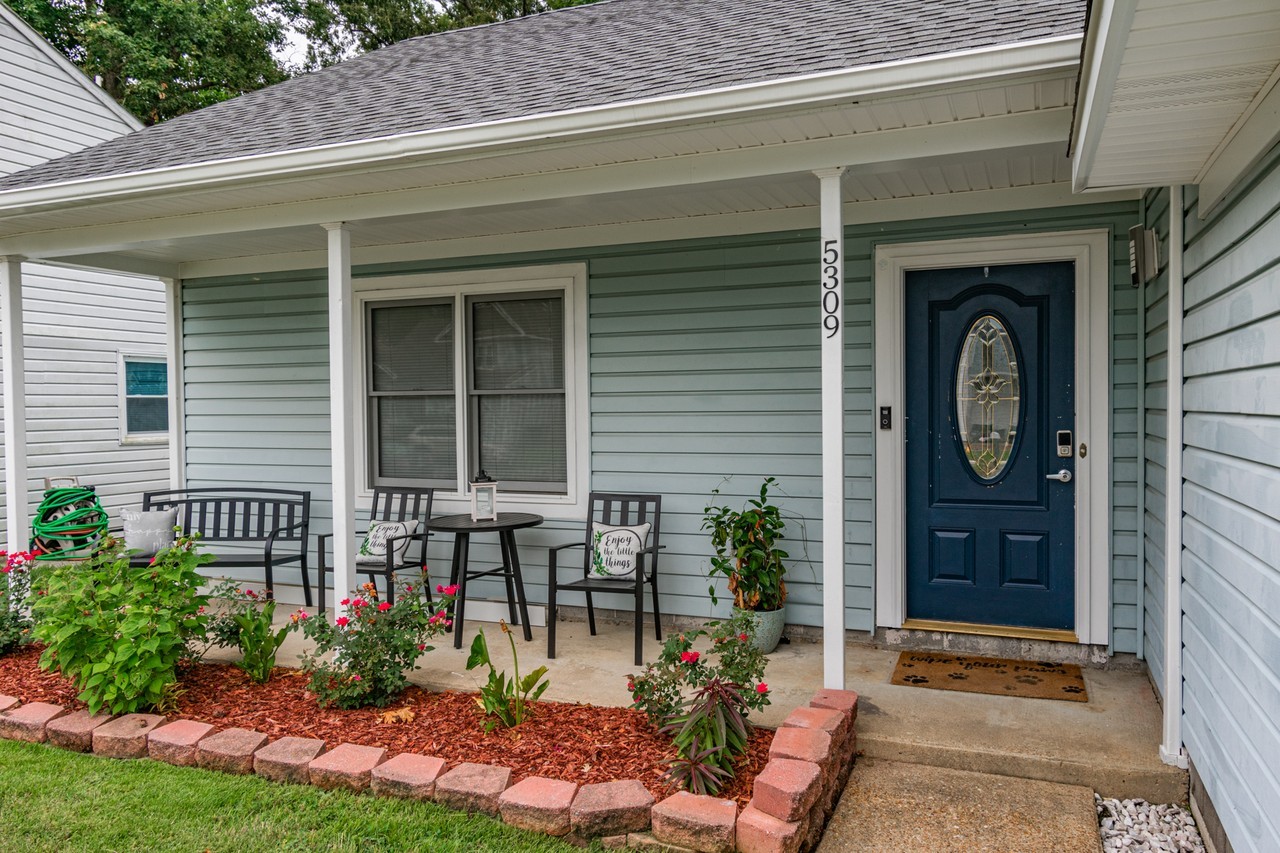 5309 Lynbrook Lndg - Photo 2 of 25