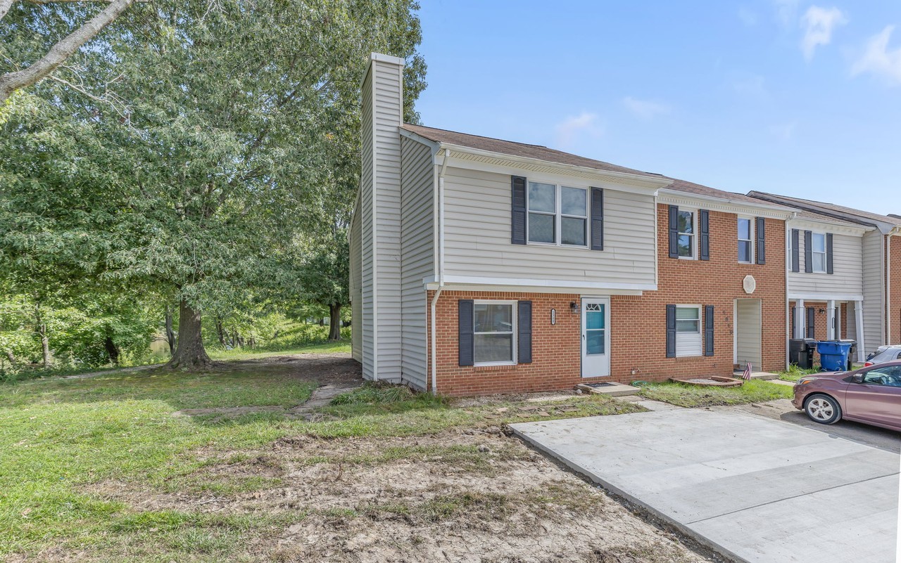 1308 Mikie Ct - Photo 2 of 17