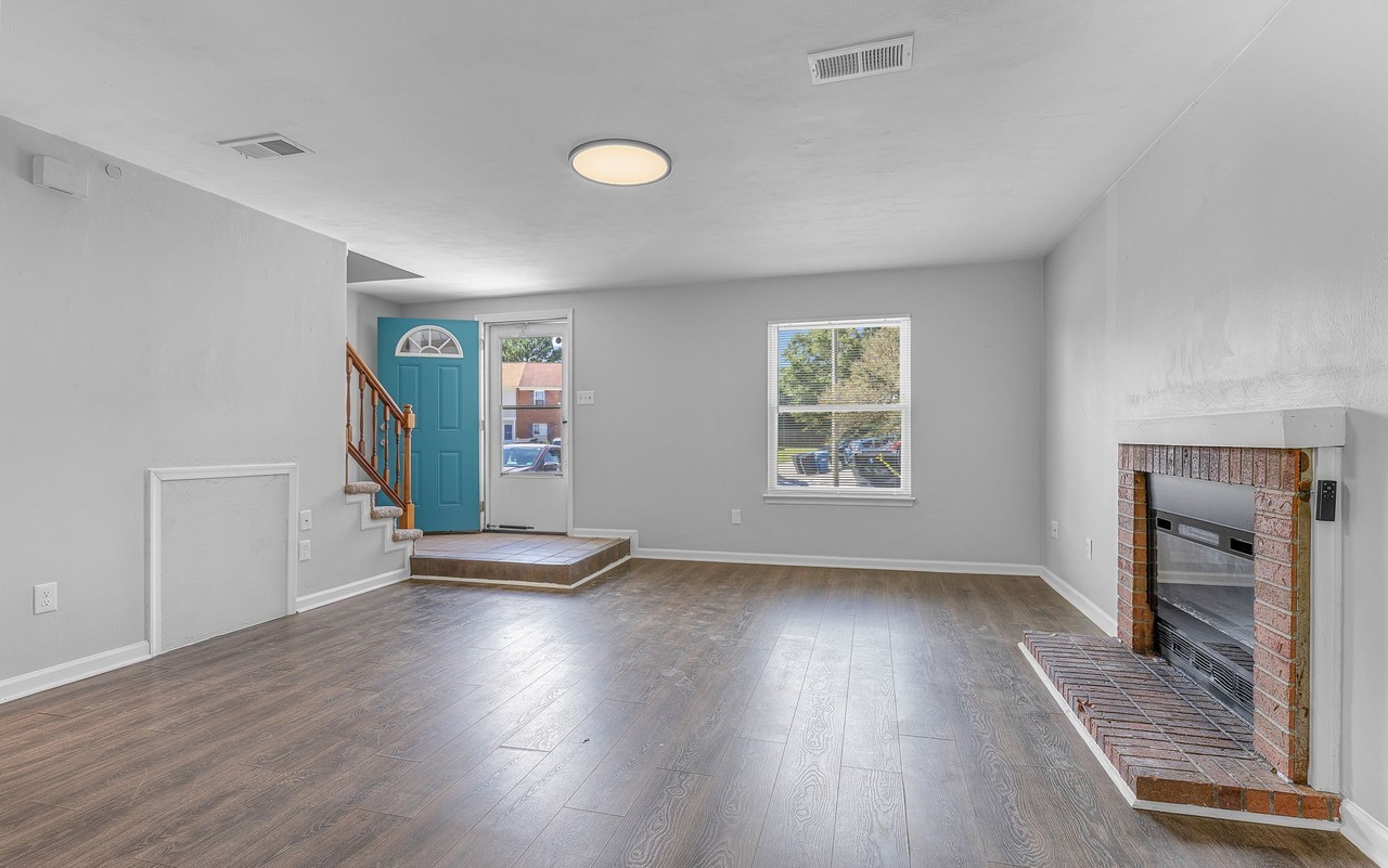 1308 Mikie Ct - Photo 3 of 17