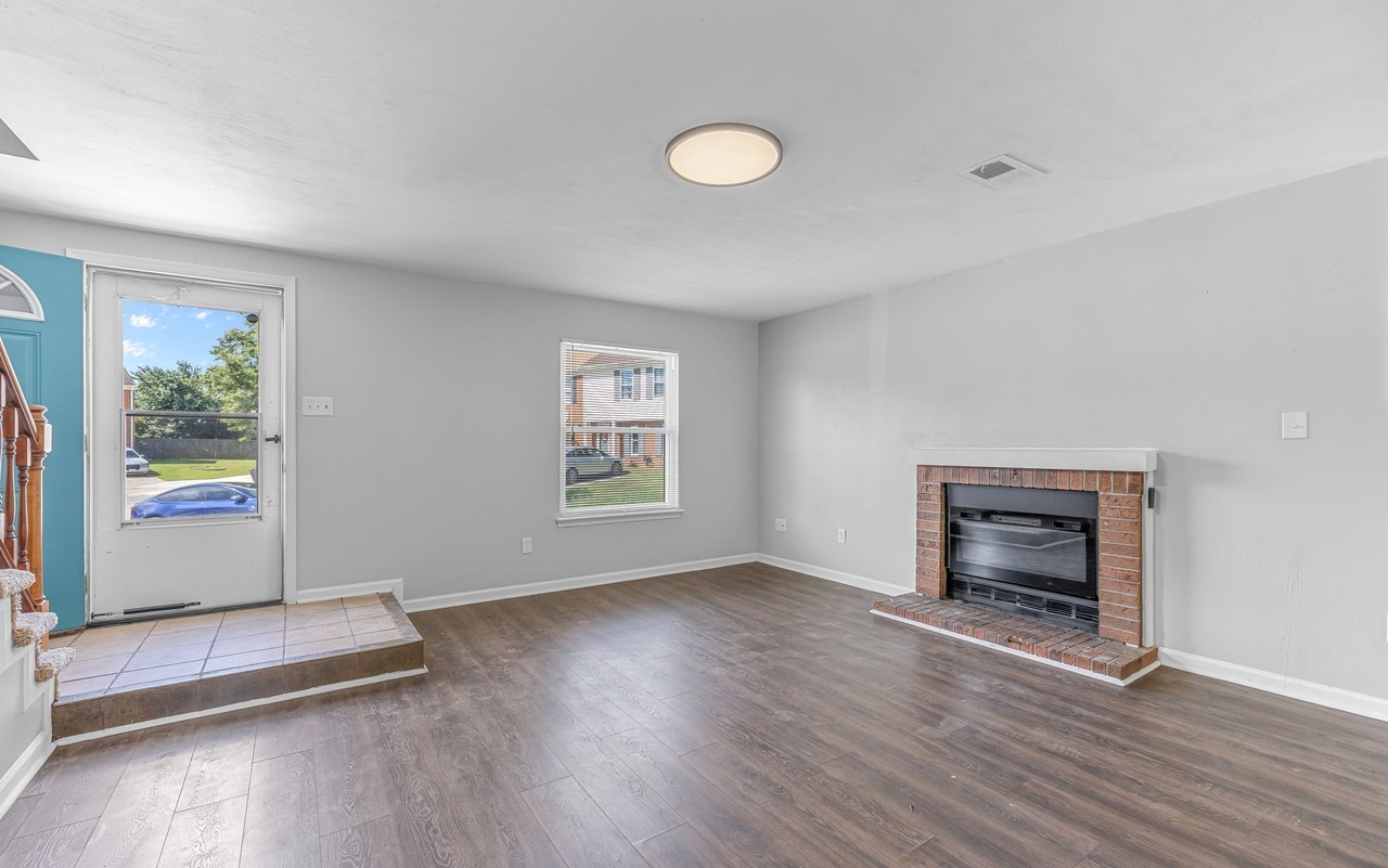 1308 Mikie Ct - Photo 5 of 17