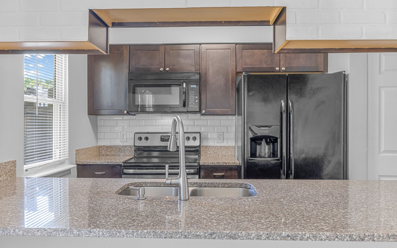 1308 Mikie Ct - Photo 7 of 17