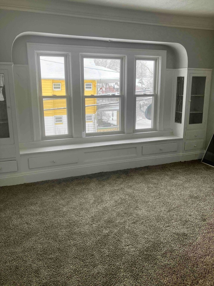 3615 E 146th St #2 - Photo 5 of 8