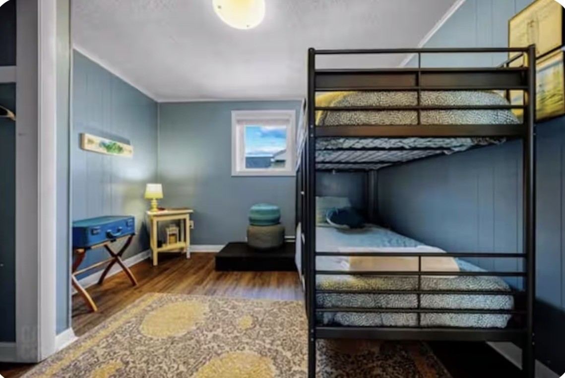 70 E Grand Ave - Photo 3 of 6