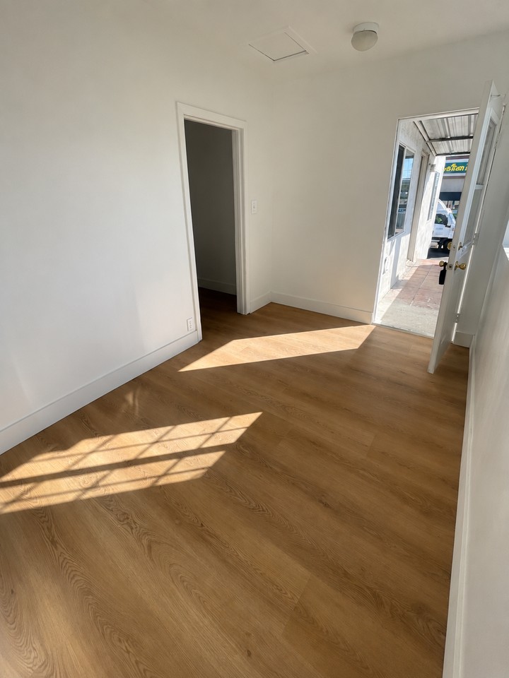 3215 W Slauson Ave - Photo 4 of 16