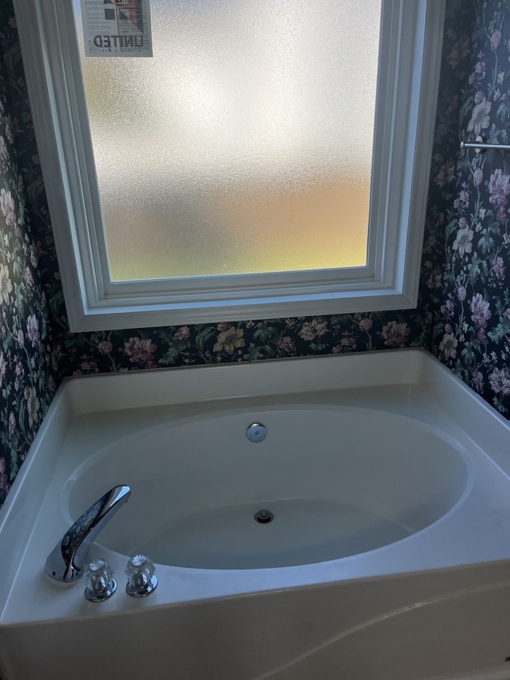93 Springfield Ln - Photo 2 of 7