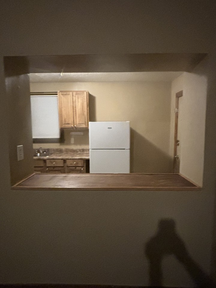 425 W G St #B4 - Photo 7 of 14