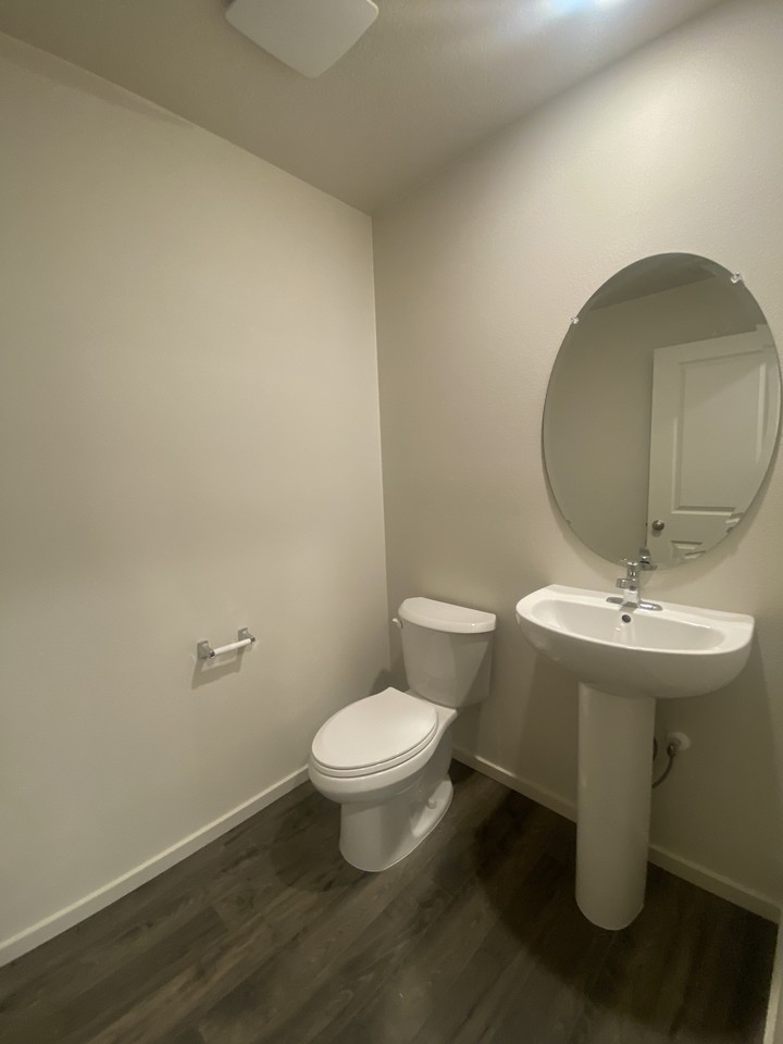 4955 Elvis Ave Ne - Photo 6 of 18