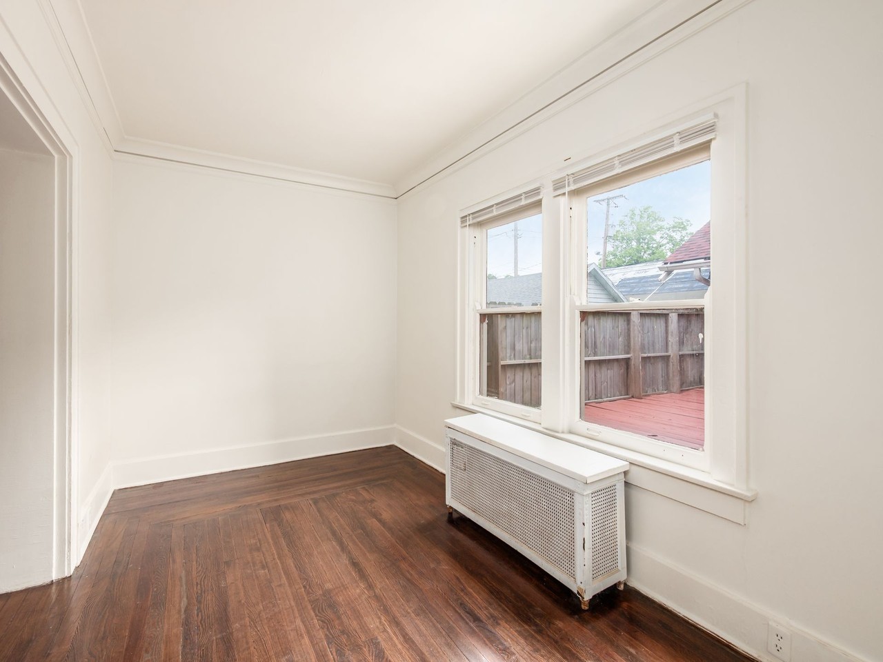 226 E Cassilly St - Photo 4 of 21