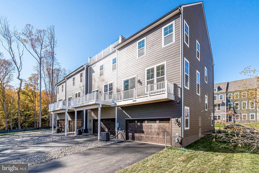 1759 Autumn Maple Leaf Dr - Photo 4 of 43