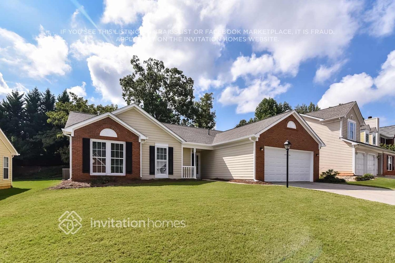 2860 White Blossom Ln - Photo 2 of 21