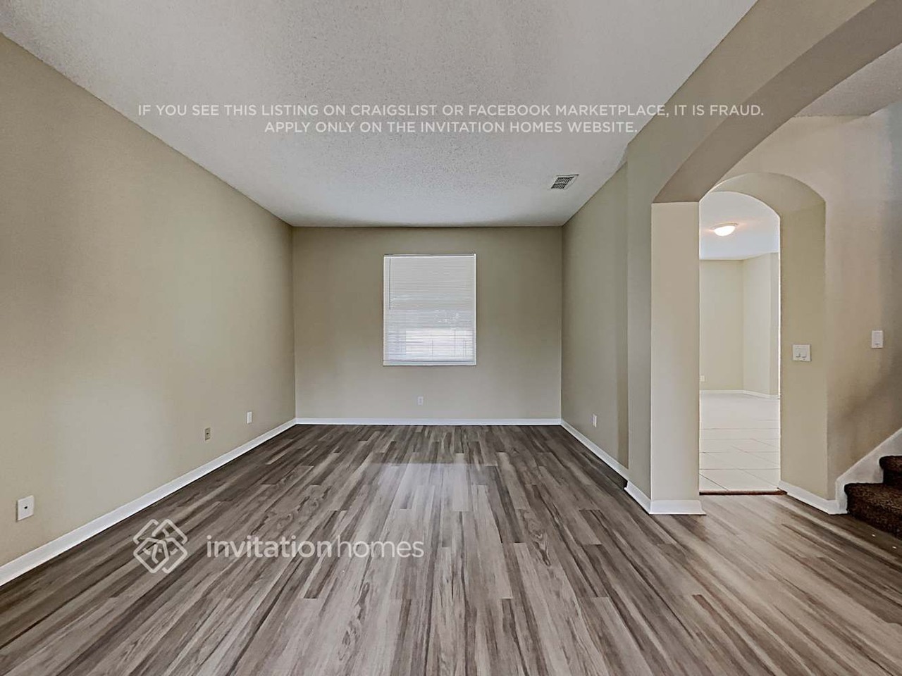 407 Tess Ct - Photo 4 of 19